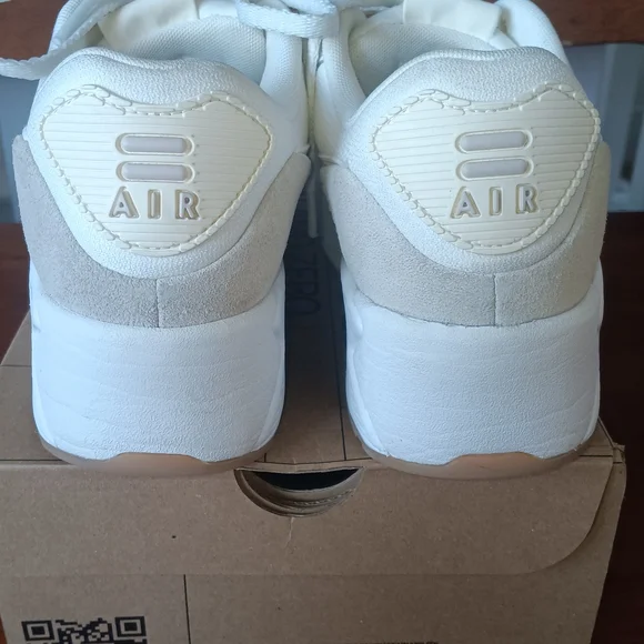 Nike White Sneakers - Picture 8 of 10